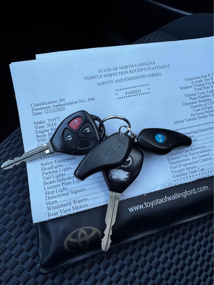 2010 Toyota RAV4 photo 14