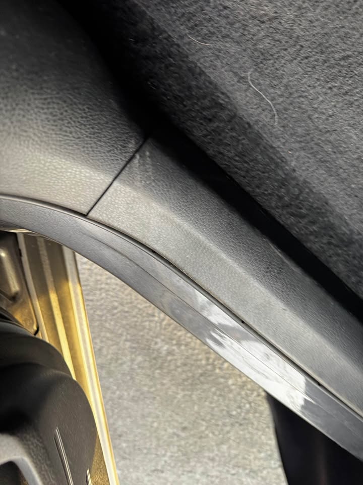 2017 Toyota RAV4 LE photo 16