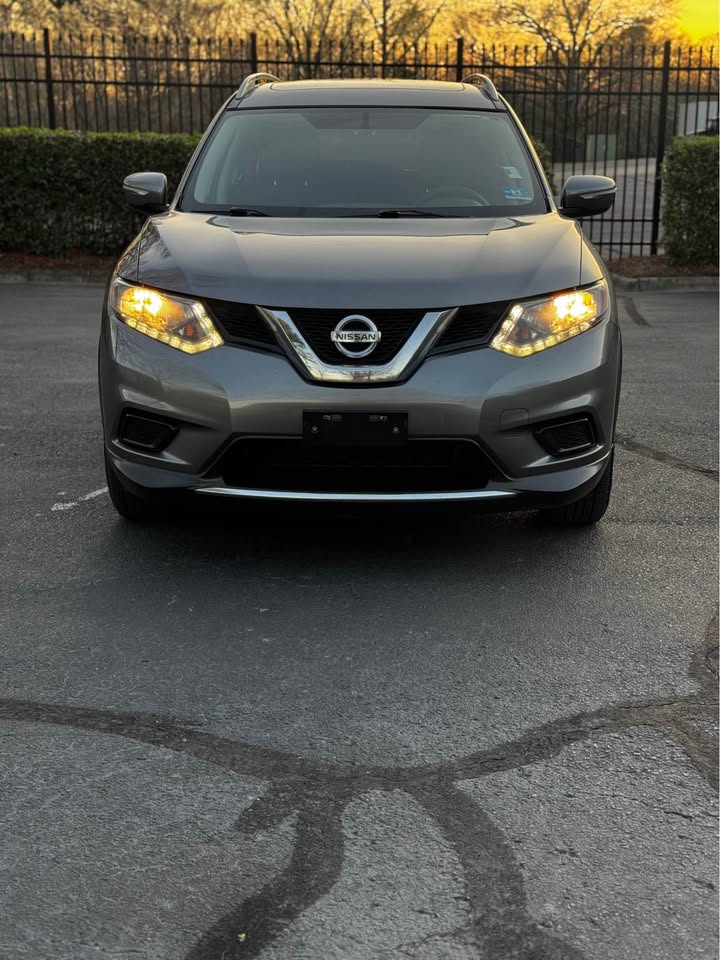 2015 Nissan Rogue SL AWD photo 2