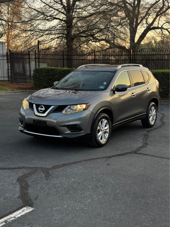 2015 Nissan Rogue SL AWD photo 3