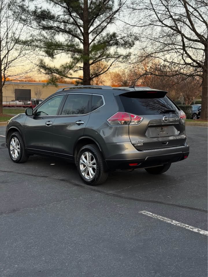 2015 Nissan Rogue SL AWD photo 5