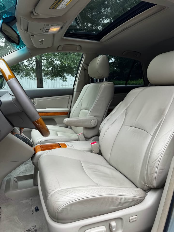 2004 Lexus RX 330