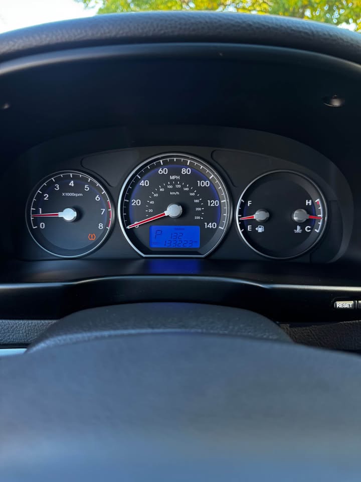 2010 Hyundai Santa Fe photo 14