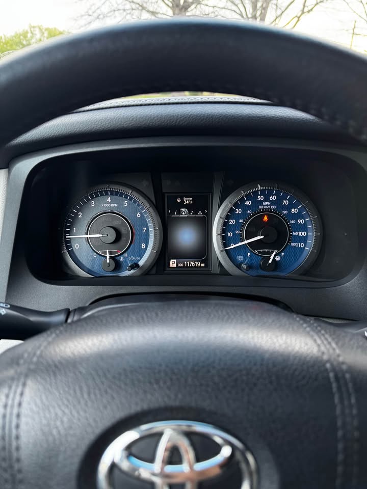 2015 Toyota Sienna XLE photo 15
