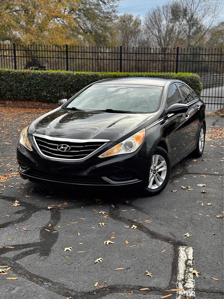 2011 Hyundai Sonata GLS Sedan 4D