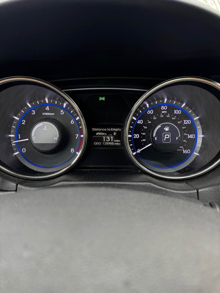 2011 Hyundai Sonata GLS photo 14