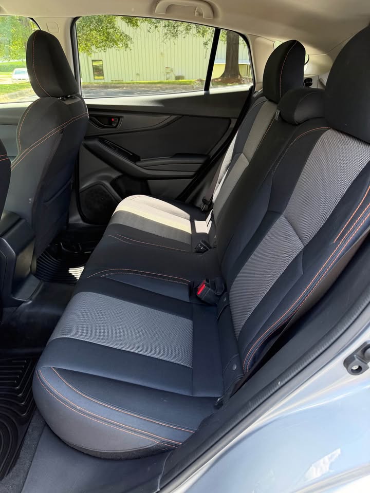 2019 Subaru Crosstrek 2.0i Premium photo 11