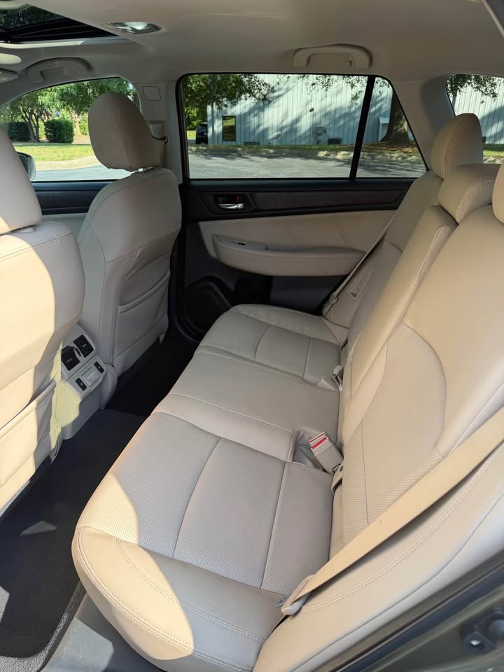 2018 Subaru Outback 2.5i Limited photo 11