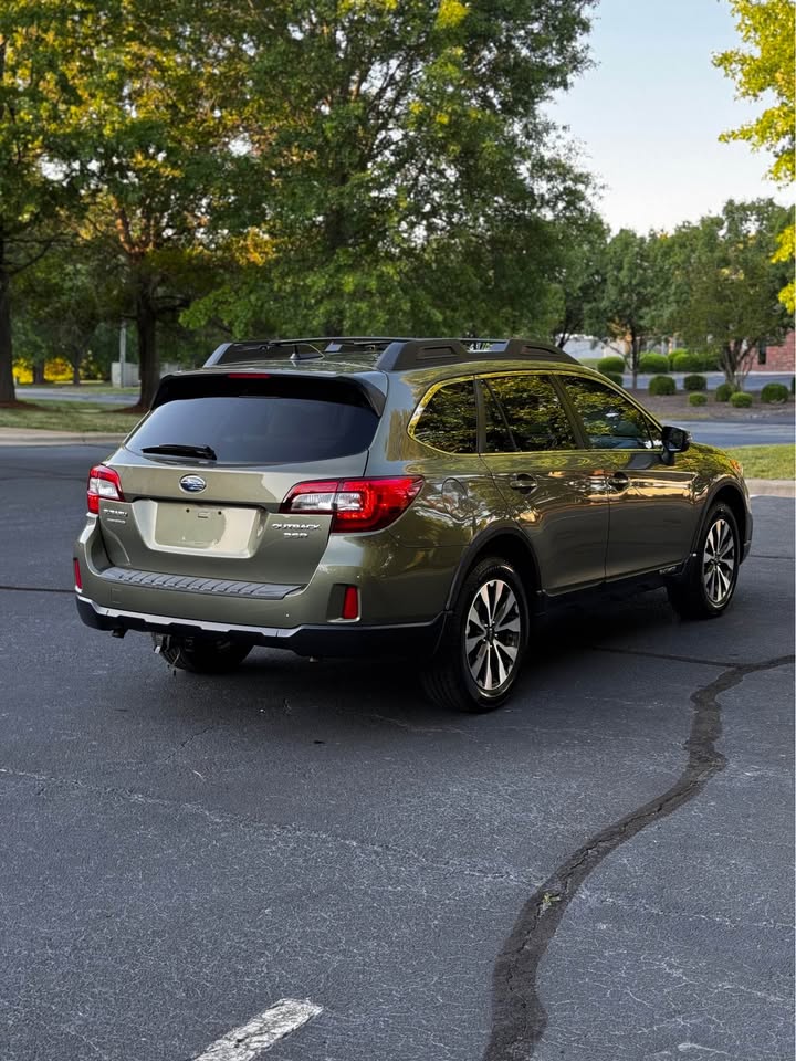 2016 Subaru Outback photo 7