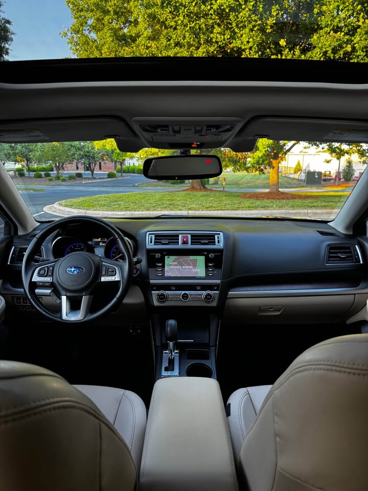 2016 Subaru Outback photo 12