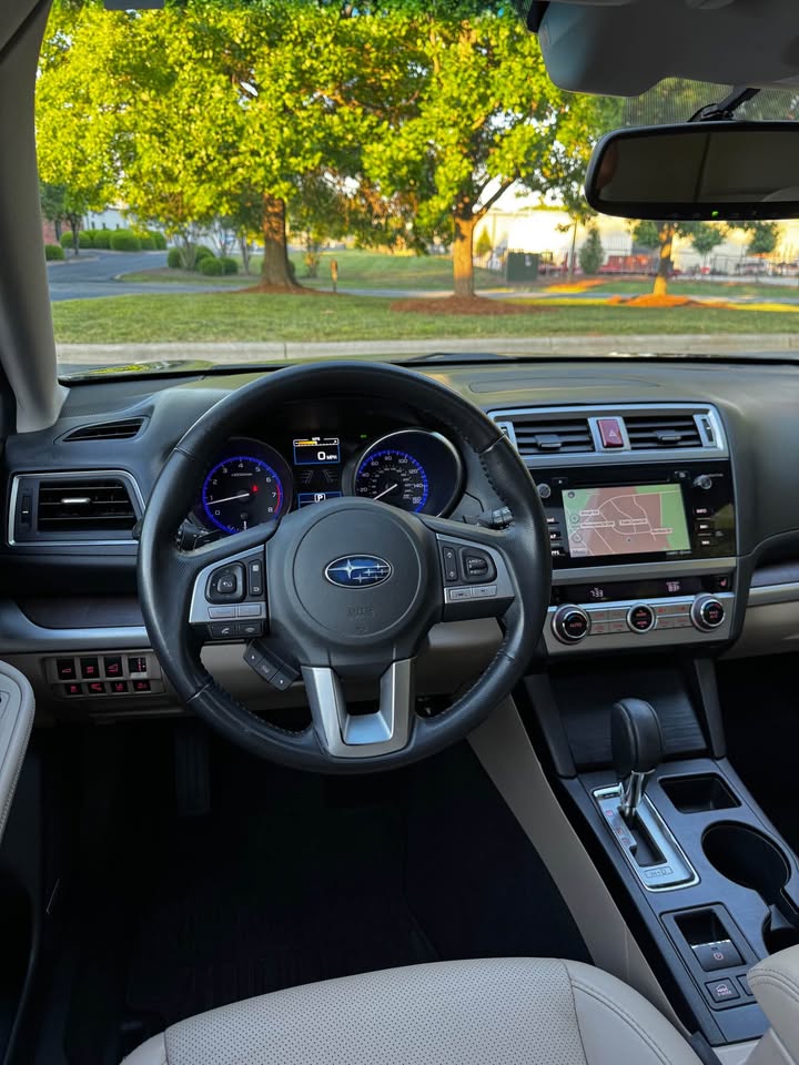 2016 Subaru Outback photo 13