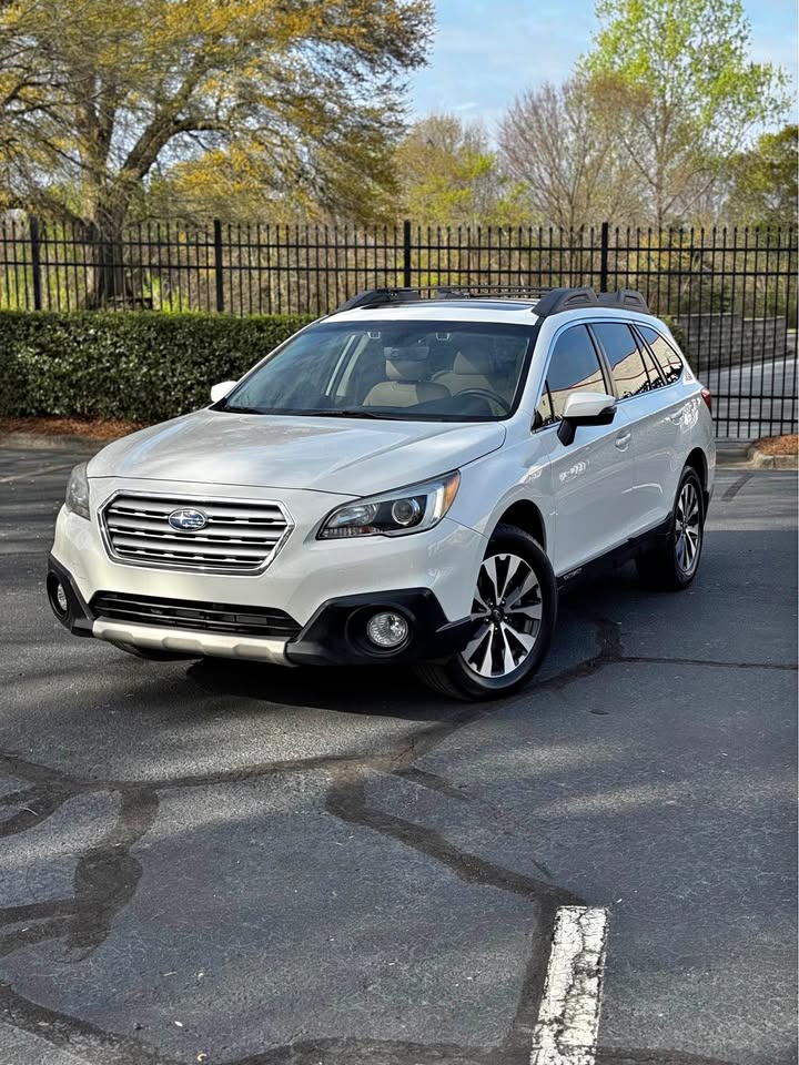 2017 Subaru Outback 3.6R Limited Wagon 4D