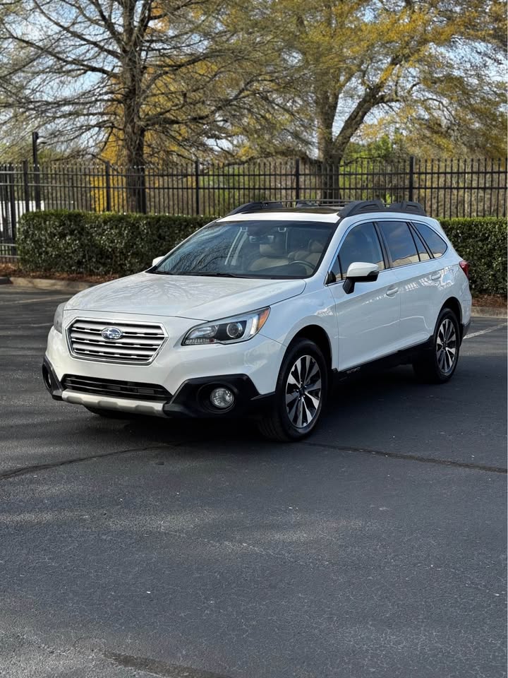 2017 Subaru Outback photo 3