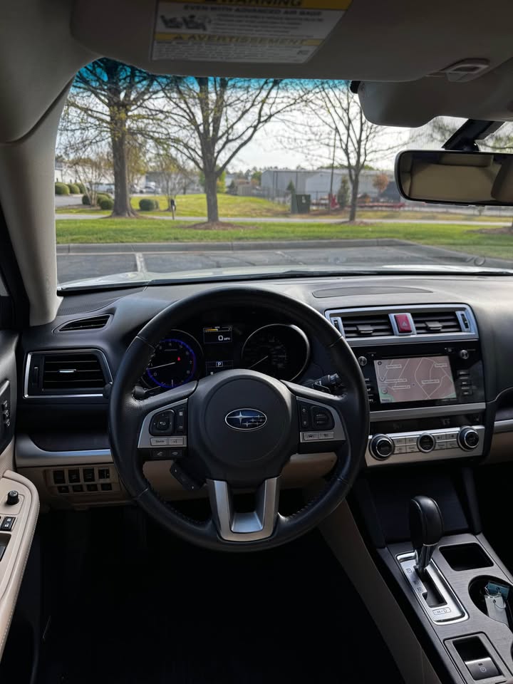2017 Subaru Outback photo 13