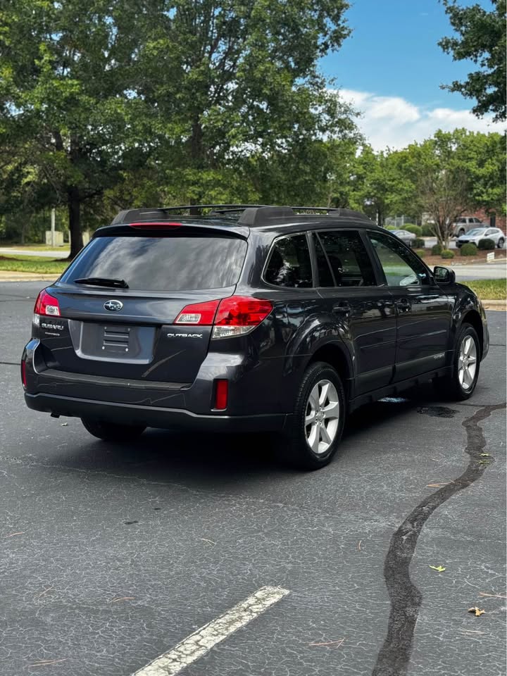 Car Image 9