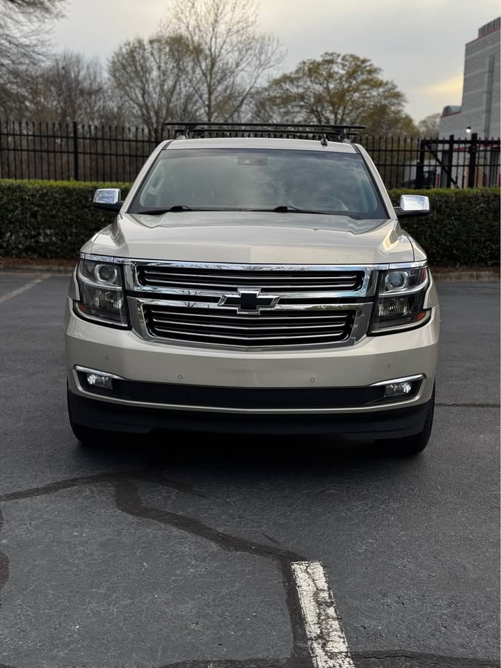 2015 Chevrolet Tahoe LTZ photo 2