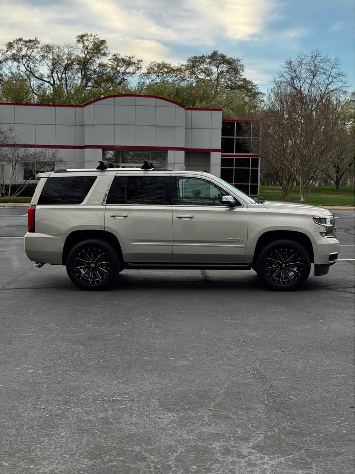 2015 Chevrolet Tahoe LTZ photo 8