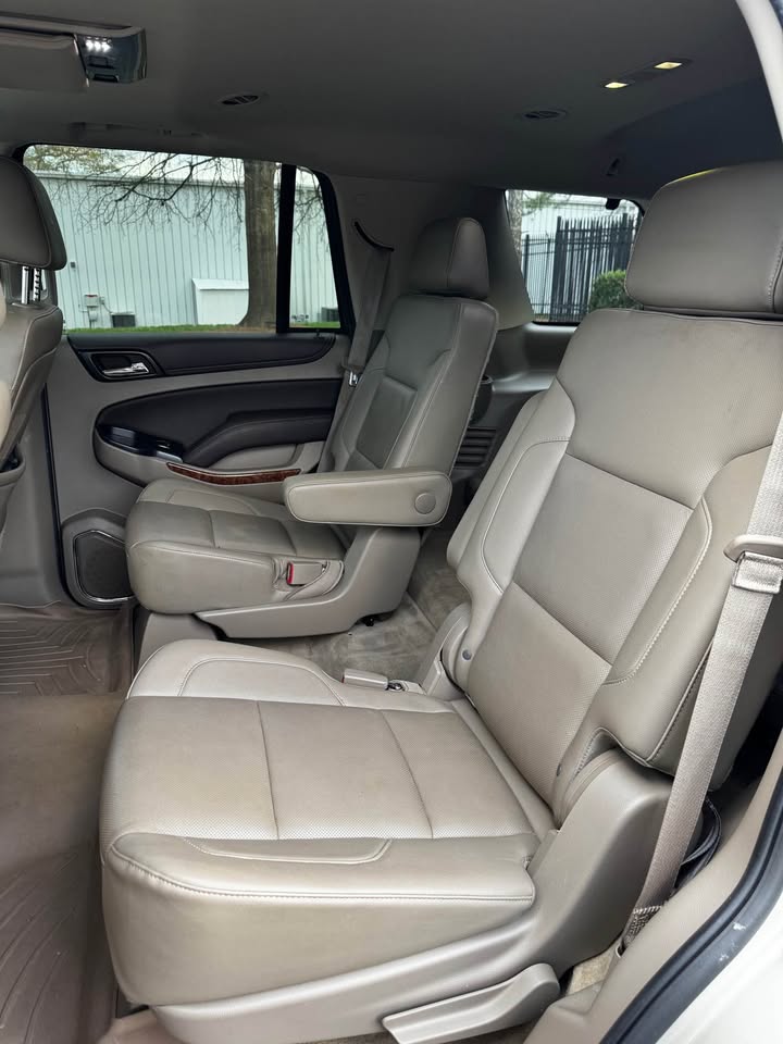 2015 Chevrolet Tahoe LTZ photo 11