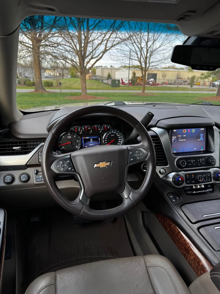 2015 Chevrolet Tahoe LTZ photo 14