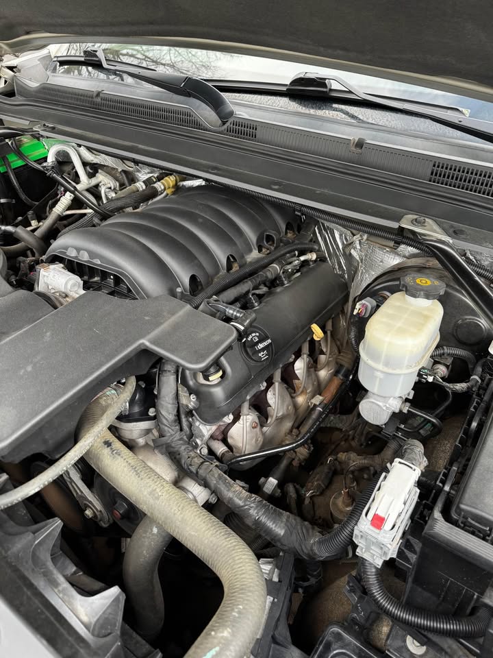 2015 Chevrolet Tahoe LTZ photo 17