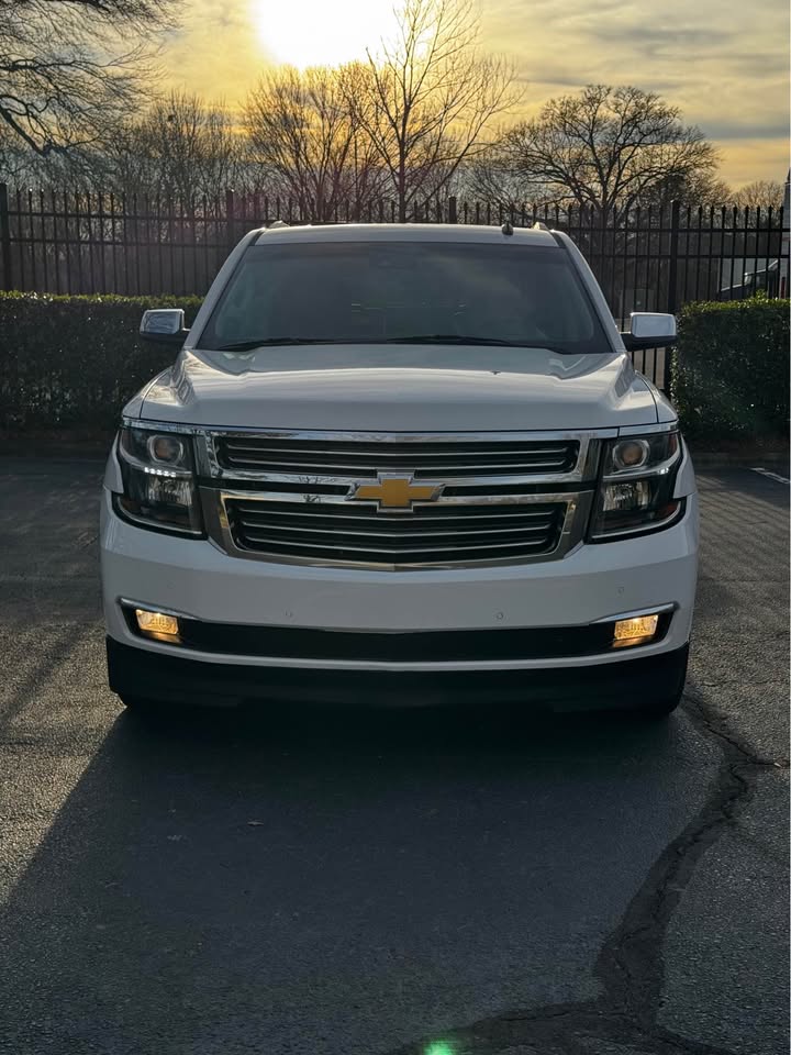 2015 Chevrolet Tahoe LTZ photo 2
