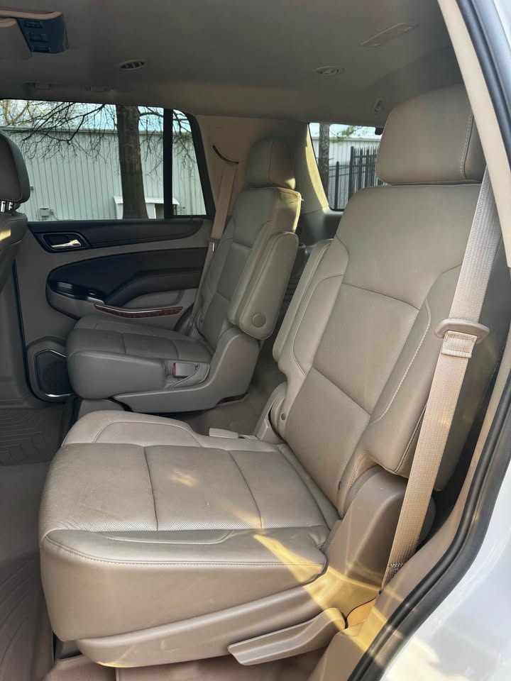 2015 Chevrolet Tahoe LTZ photo 13