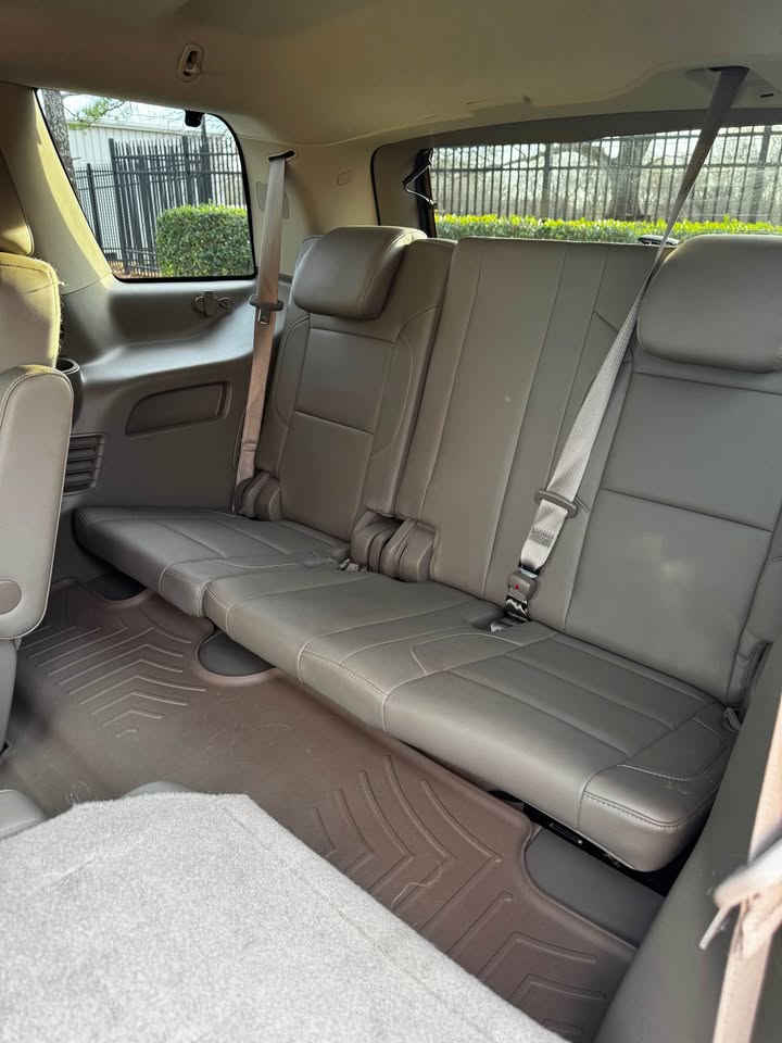 2015 Chevrolet Tahoe LTZ photo 14