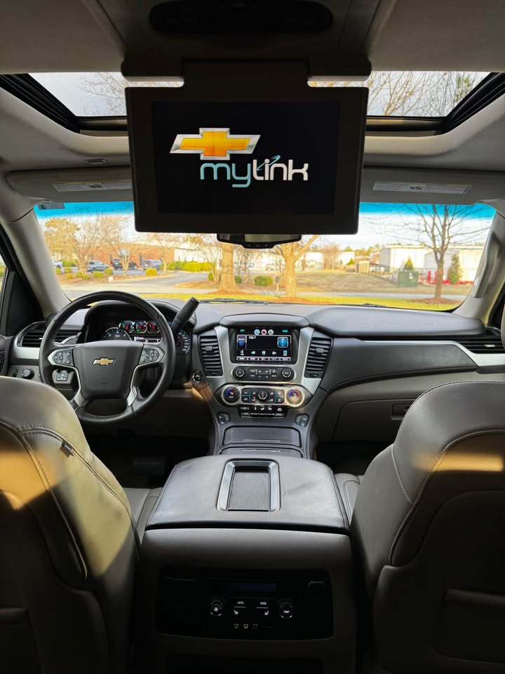 2015 Chevrolet Tahoe LTZ photo 15