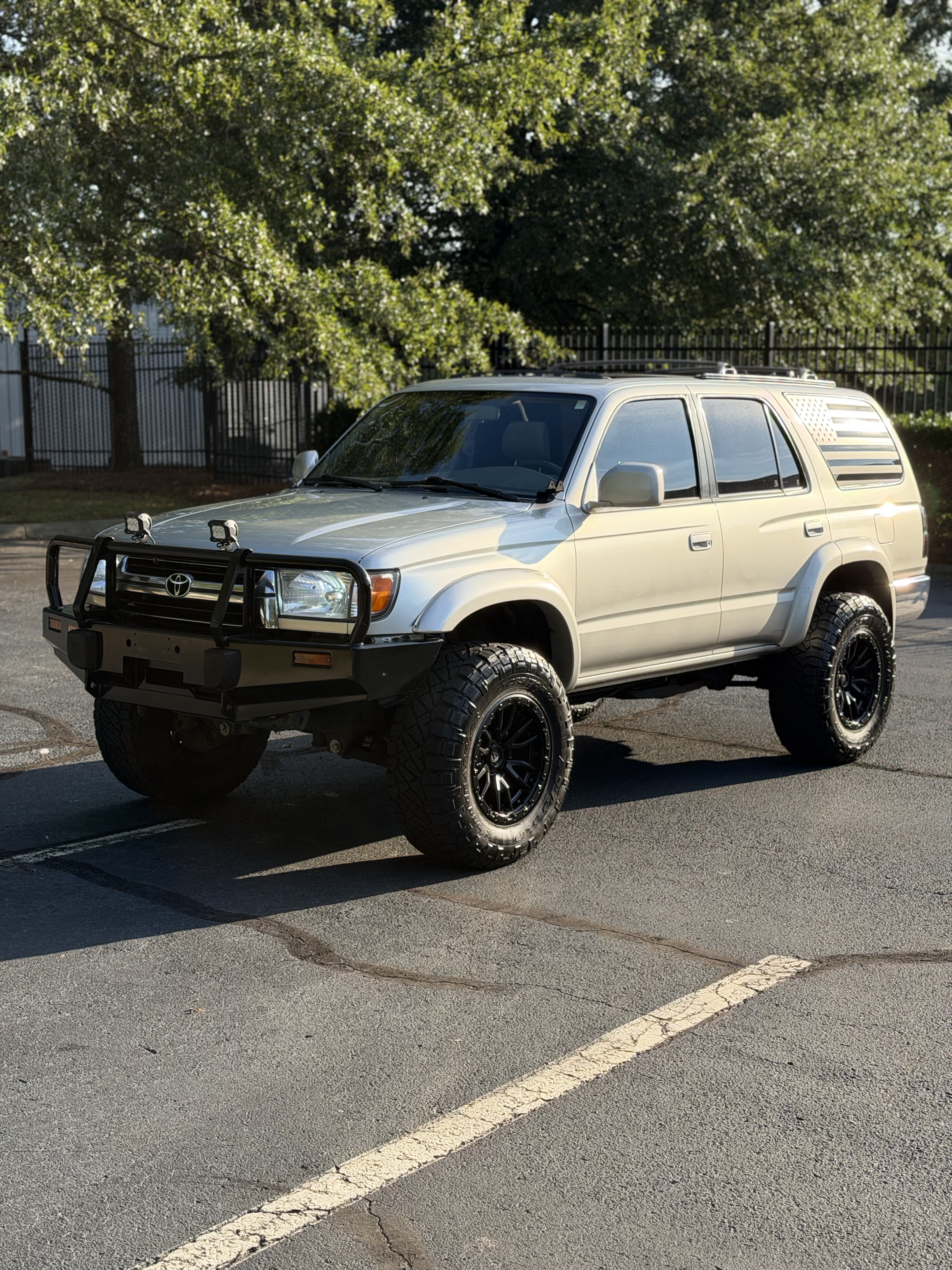 2001 Toyota 4Runner SR5 4x4 photo 3