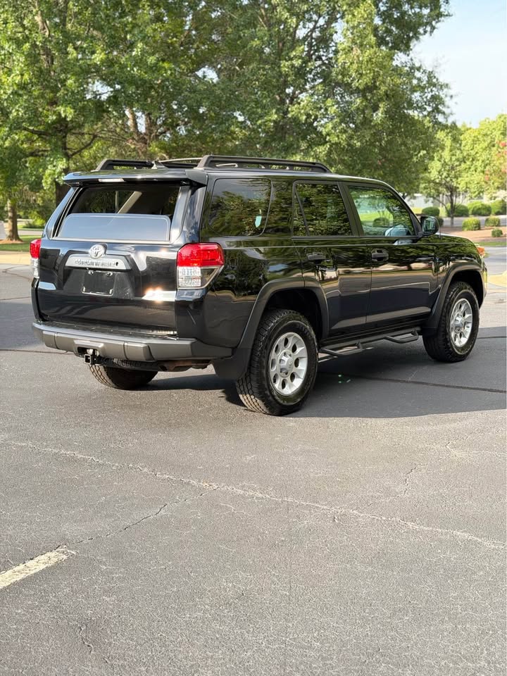 2010 Toyota 4Runner Trail photo 6