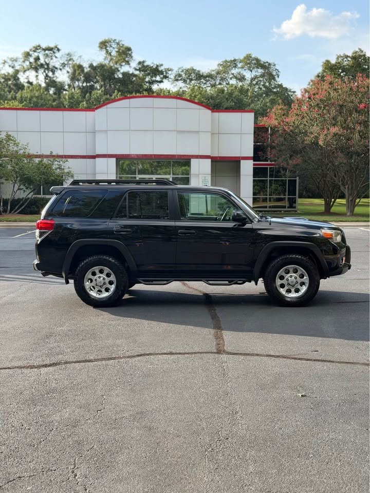 2010 Toyota 4Runner Trail photo 7