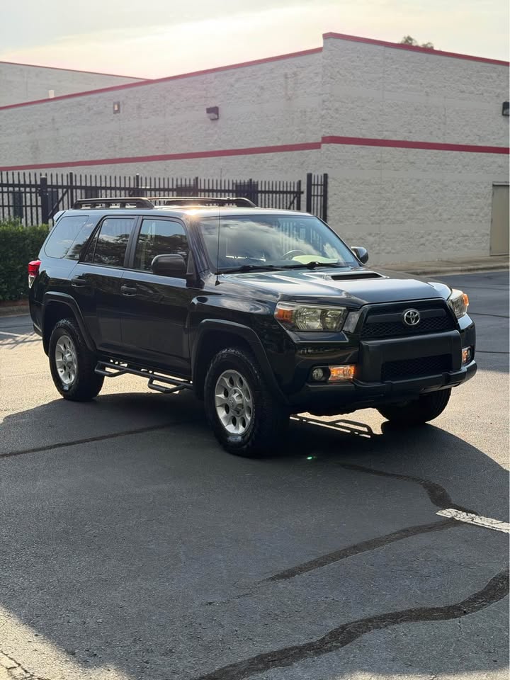 2010 Toyota 4Runner Trail photo 8