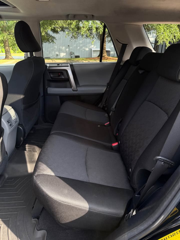 2010 Toyota 4Runner Trail photo 10