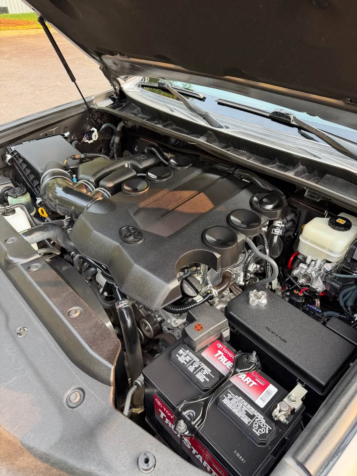 2017 Toyota 4Runner SR5 4x4 photo 15