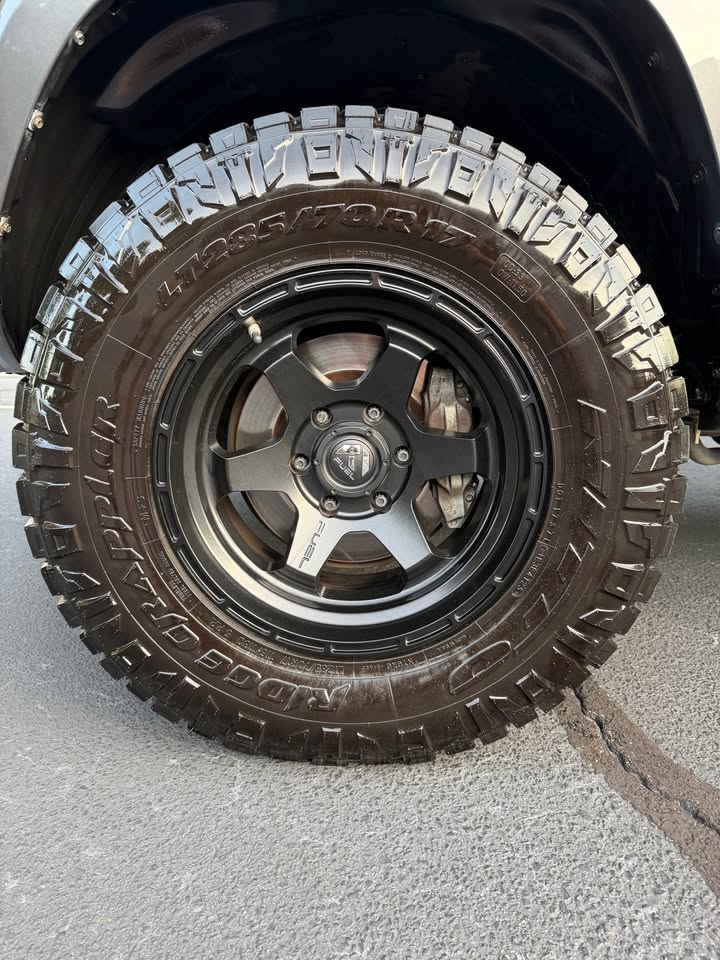 2020 Toyota 4Runner SR5 Premium photo 16