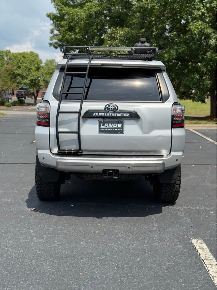 2021 Toyota 4Runner TRD Off-Road Premium photo 6