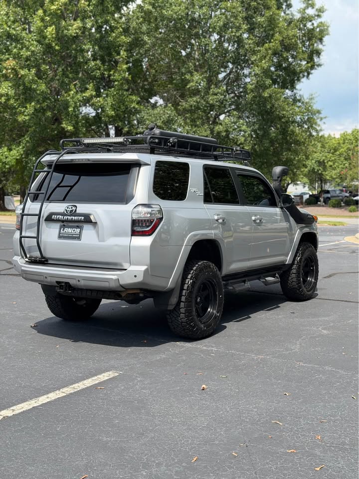 2021 Toyota 4Runner TRD Off-Road Premium photo 7