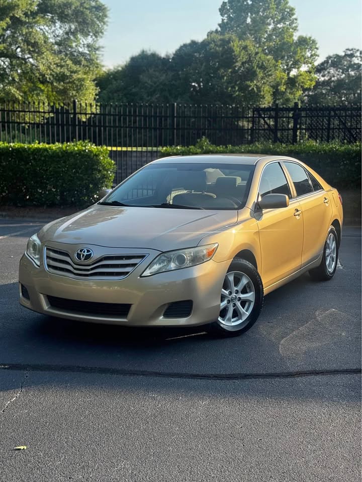 2011 Toyota Camry LE Sedan 4D