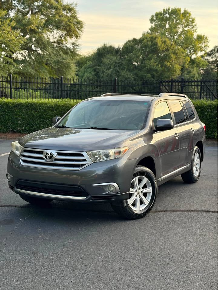 2012 Toyota Highlander SE FWD