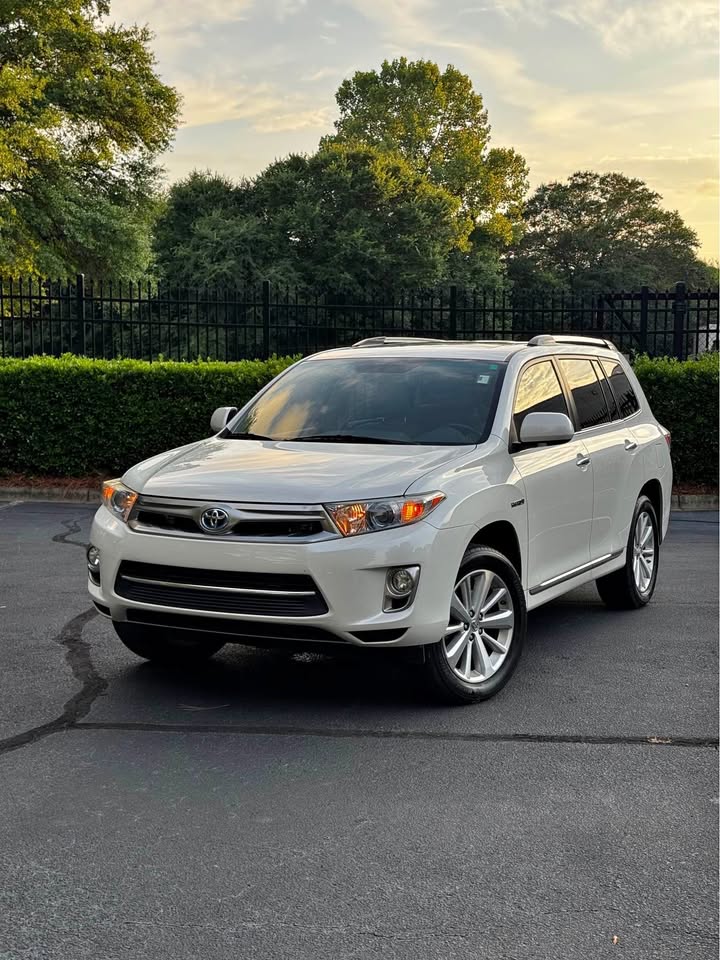 2012 Toyota Highlander Hybrid Limited Sport Utility 4D