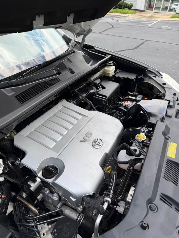 2013 Toyota Highlander Limited FWD photo 14