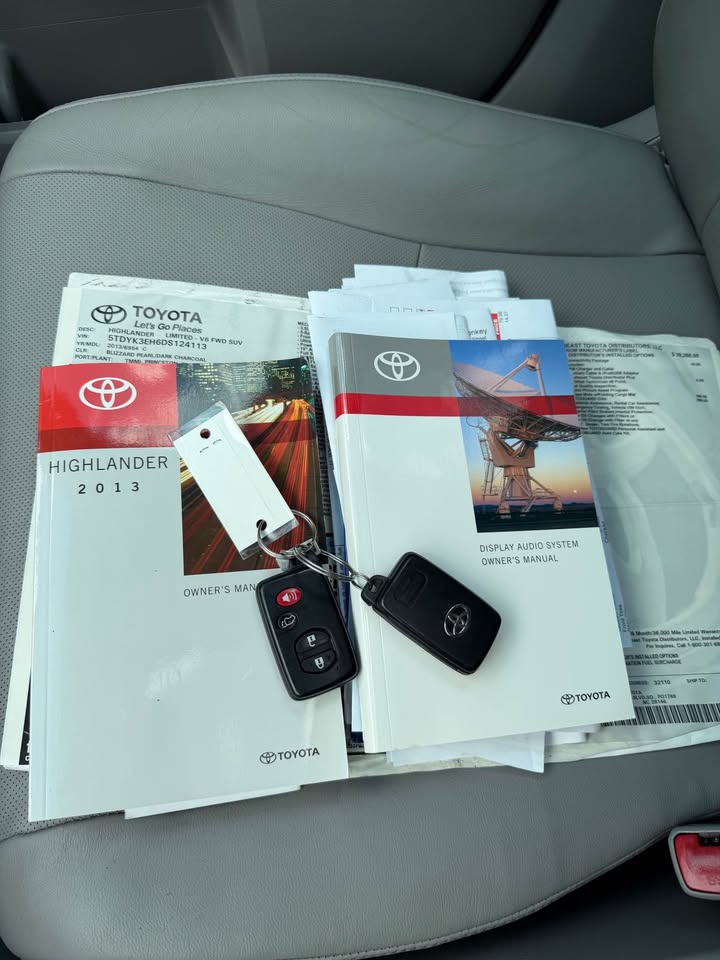 2013 Toyota Highlander Limited FWD photo 15