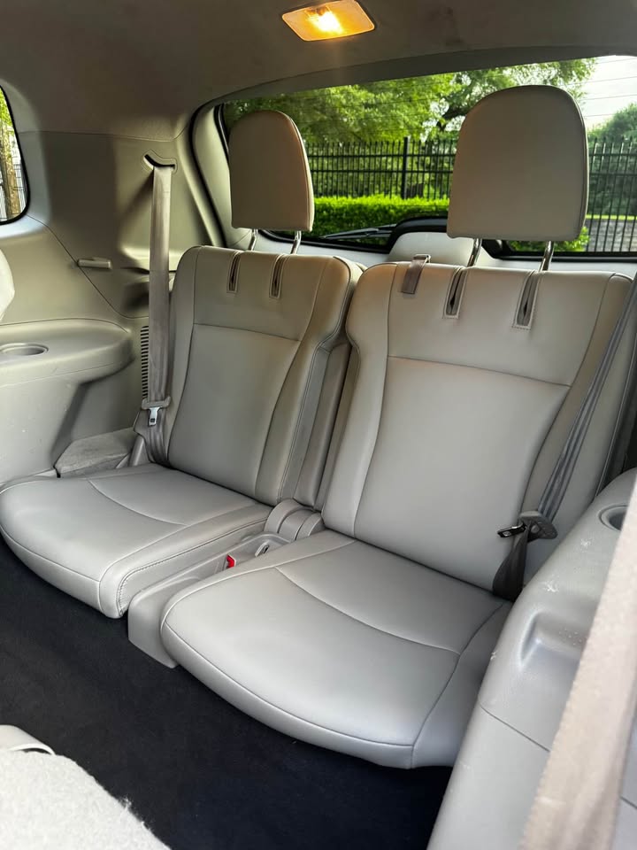 2013 Toyota Highlander Limited Sport Utility 4D photo 12