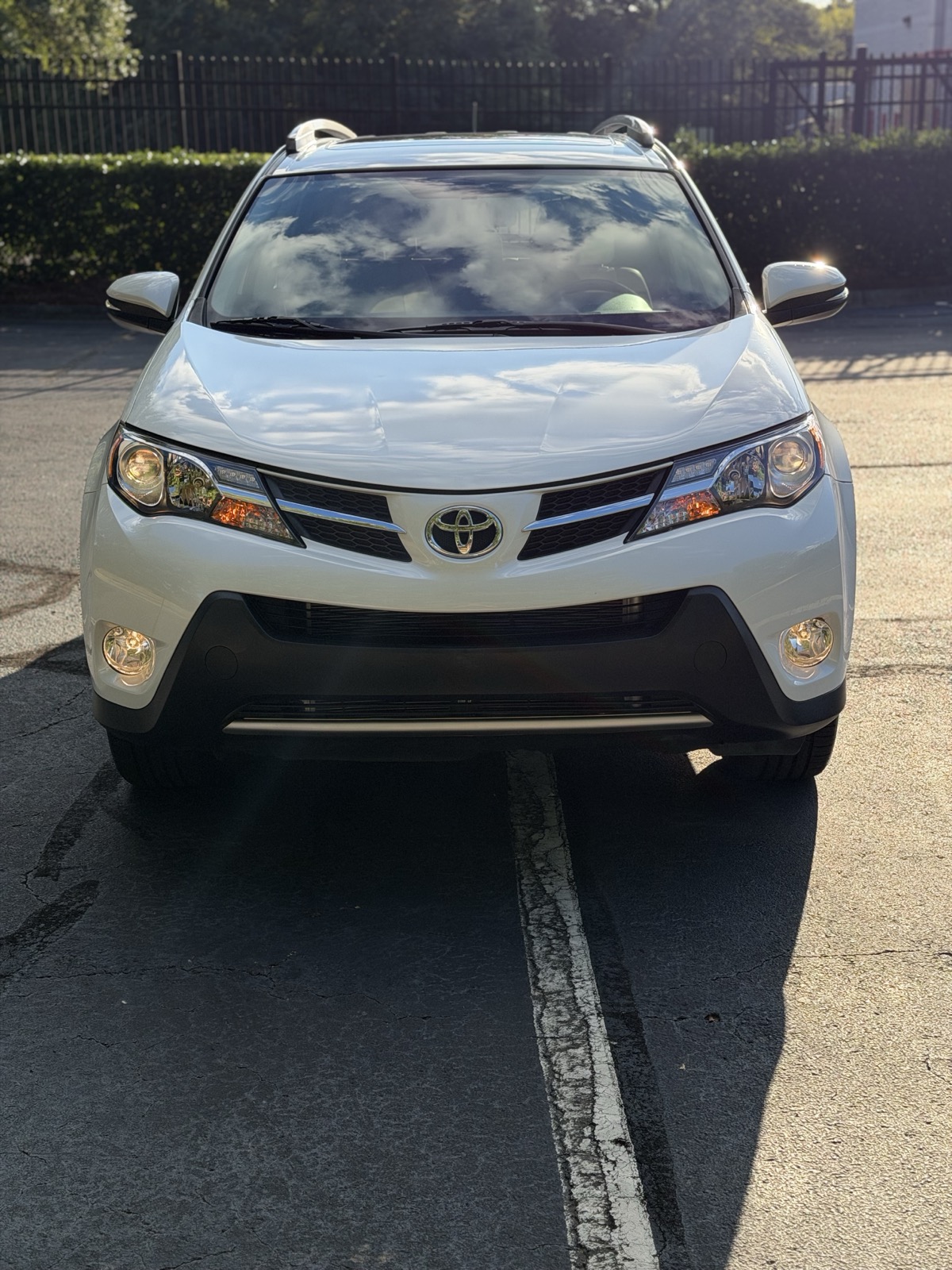 2014 Toyota RAV4 Limited AWD photo 2