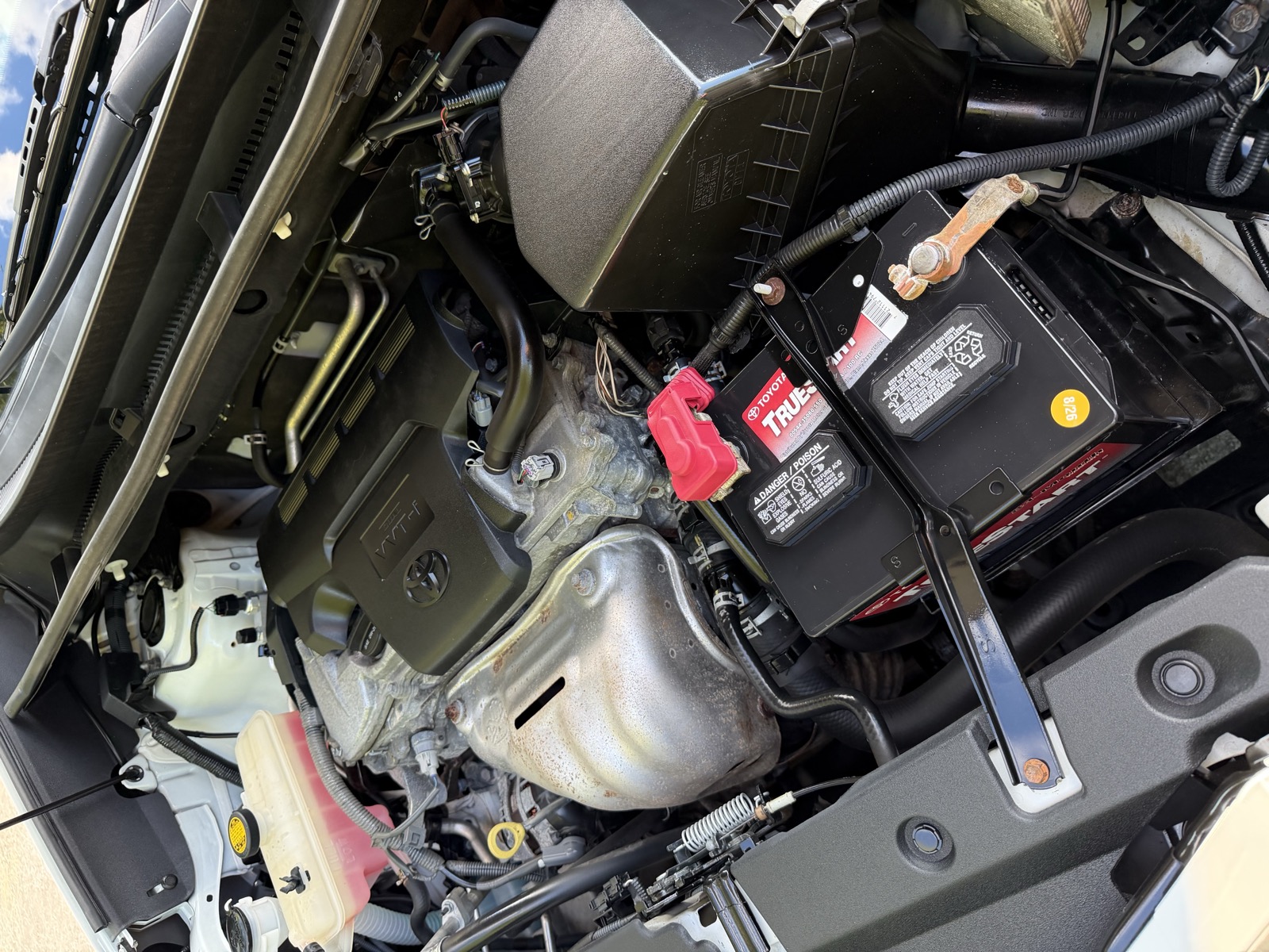 2014 Toyota RAV4 Limited AWD photo 19