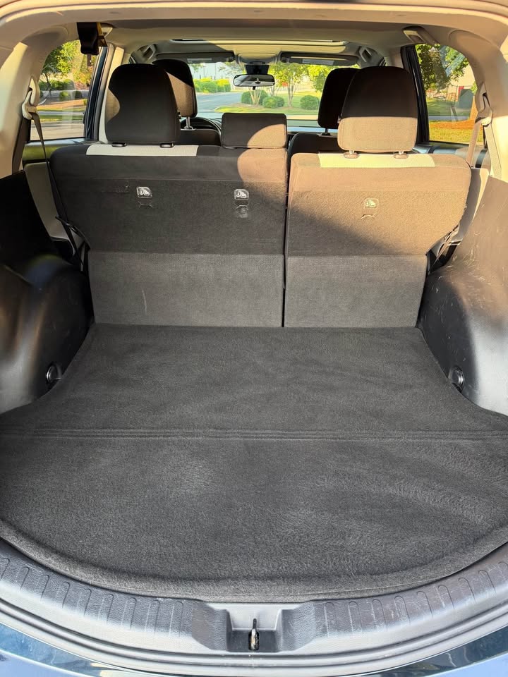 2018 Toyota RAV4 XLE photo 12