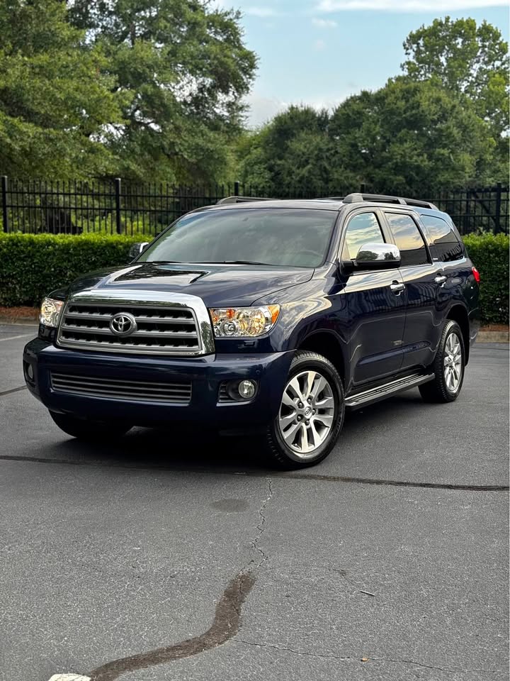 2010 Toyota Sequoia Limited 4WD