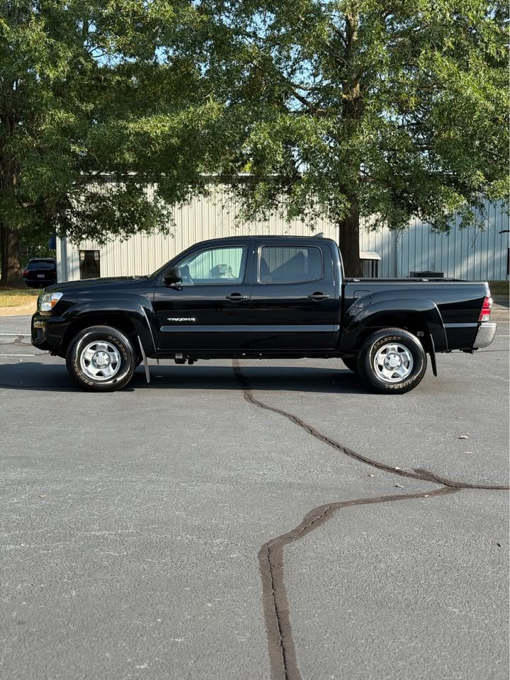 2014 Toyota Tacoma Crew Cab 4x4 photo 4