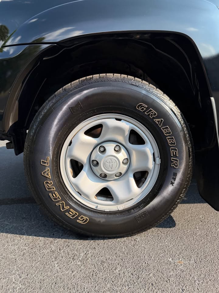 2014 Toyota Tacoma Crew Cab 4x4 photo 16