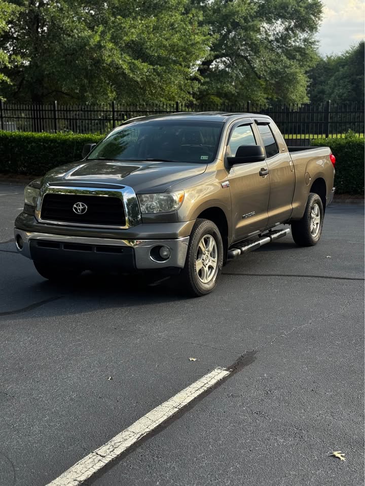 2008 Toyota Tundra SR5 4x4 photo 2